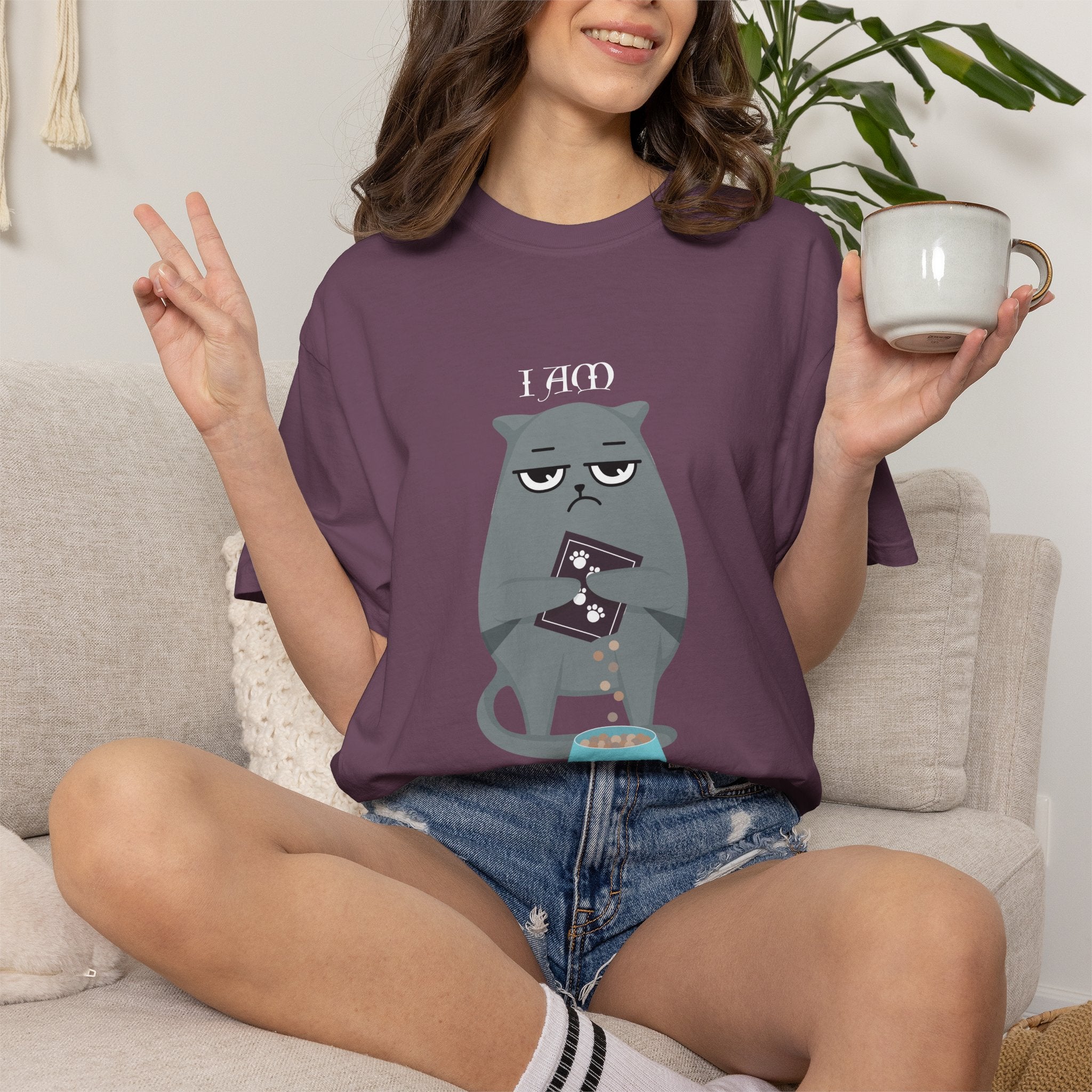 Spartacus Cat T-Shirt — "I Am Spartacus" Funny Cat Graphic Tee - Mutantur Labs LLC