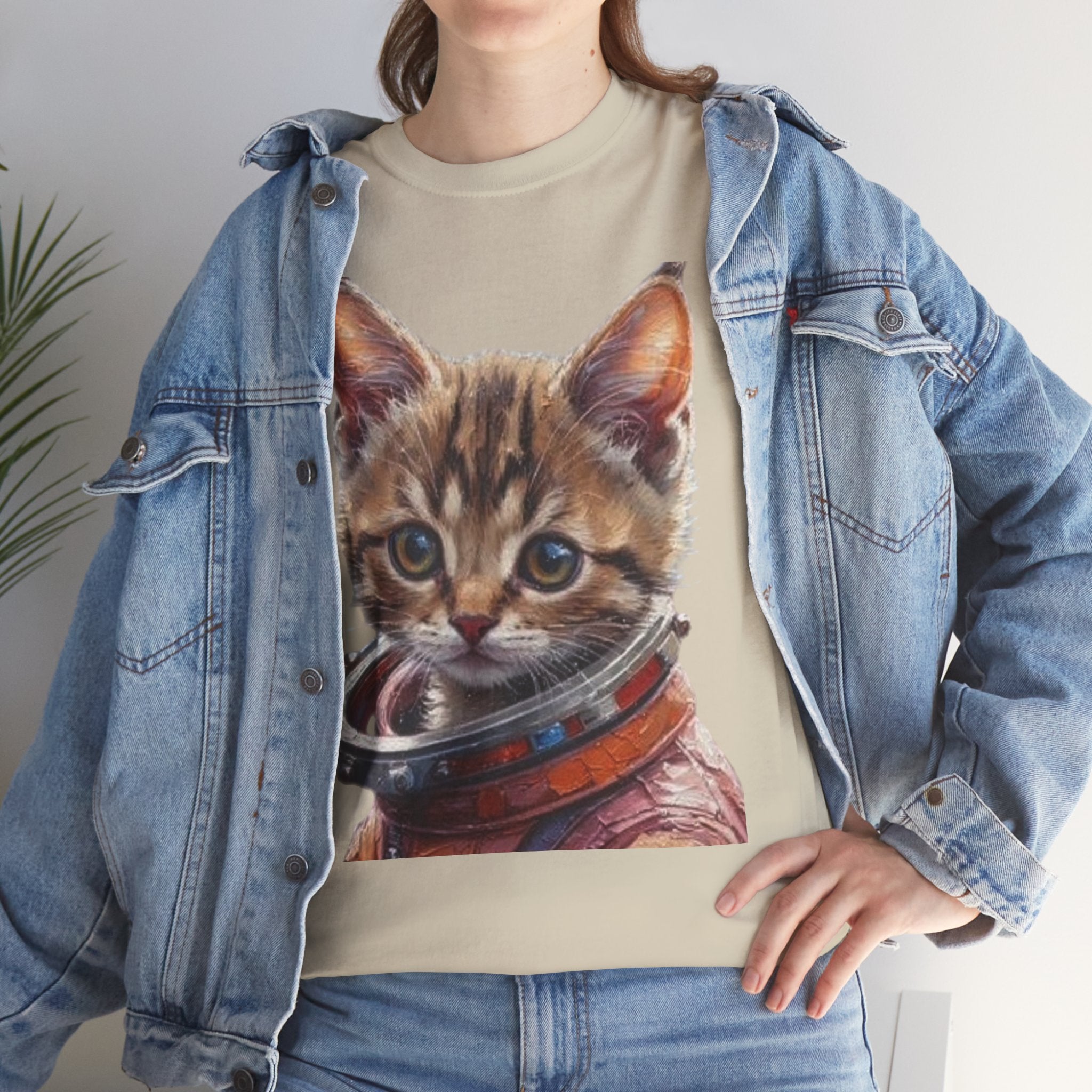 Astronaut Kitty Unisex Heavy Cotton Tee